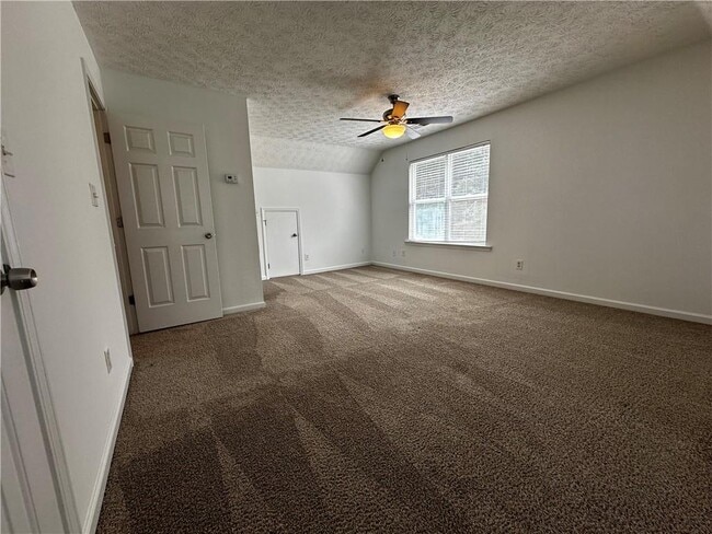 Building Photo - 64 Highlander Way