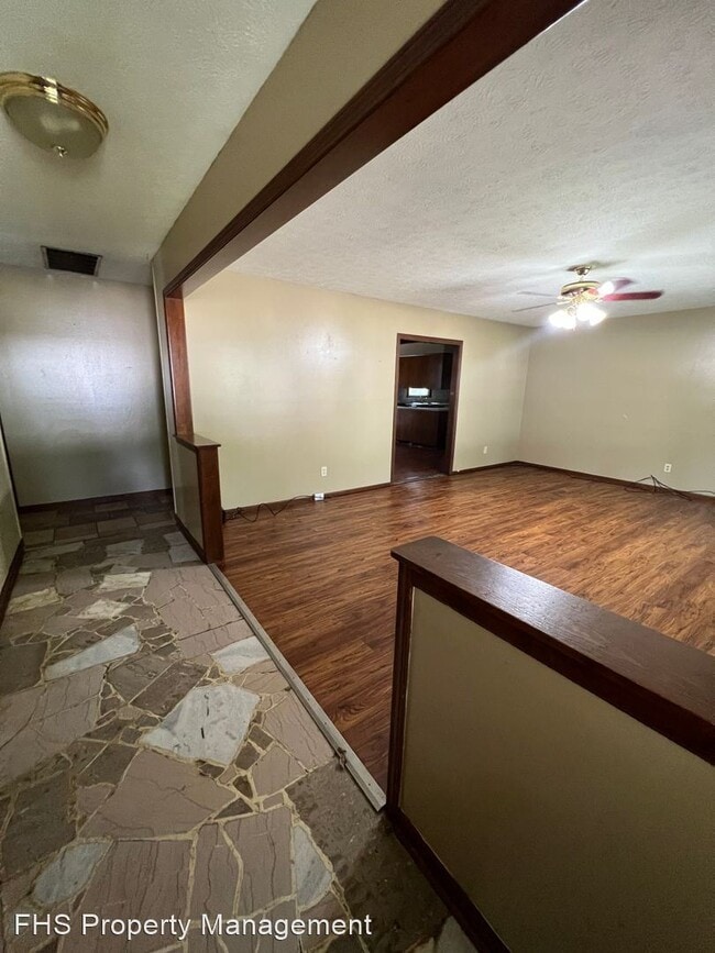 Building Photo - 4 br, 2 bath House - 2512 S McCann