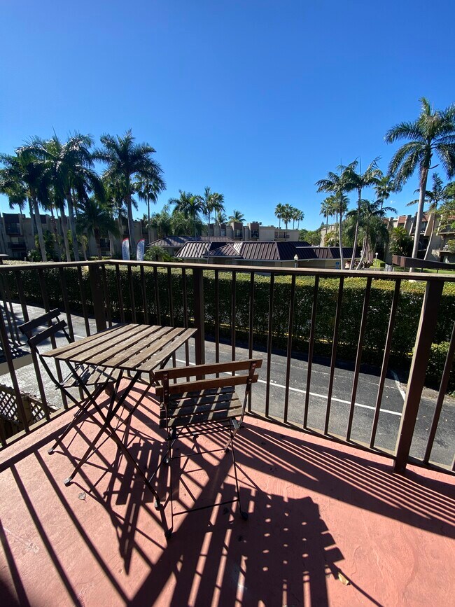 Building Photo - 8600 SW 109th Ave