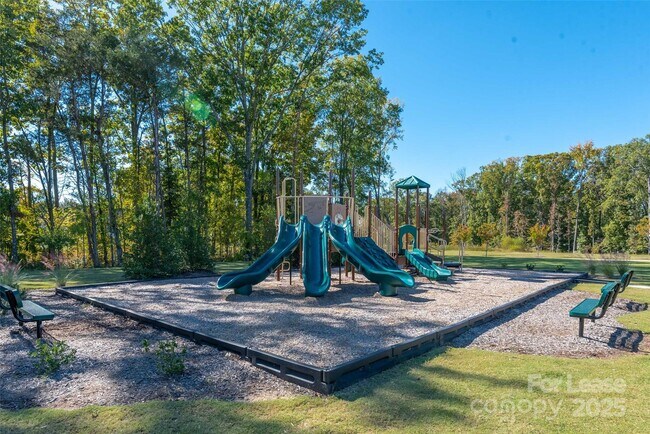 Building Photo - 504 Cranford Dr