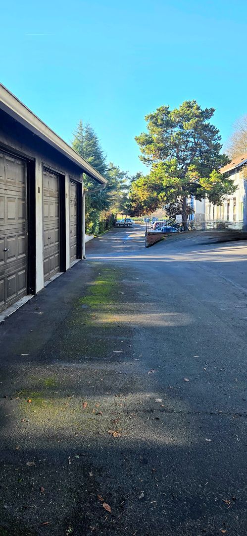 Building Photo - NOW $2,499 (Was $2,599) + $500 OFF First Month if You Move in by April 1!