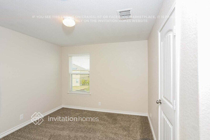 Building Photo - 9203 Savoy Sands