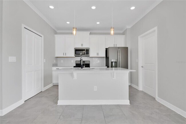 Building Photo - 11144 Suspense Dr