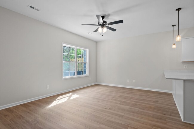 Building Photo - New Construction! GARBAGE/LAWN INCLUDED! N...