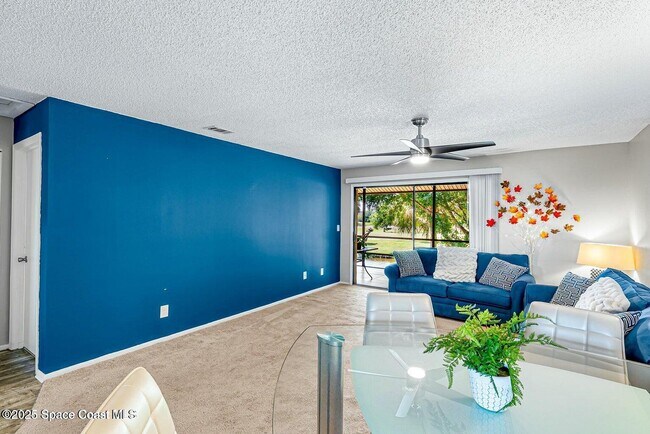 Building Photo - 2175 Golf Isle Dr