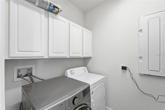 Building Photo - 9014 Pinch Shot Dr