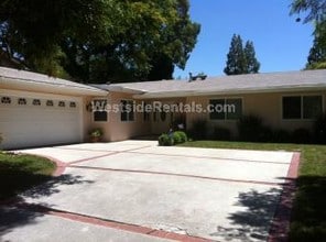 Building Photo - 5400 Beeler Ave