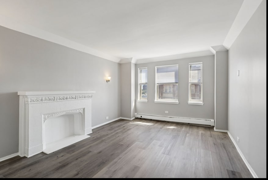 Building Photo - 7144 S Jeffery Blvd