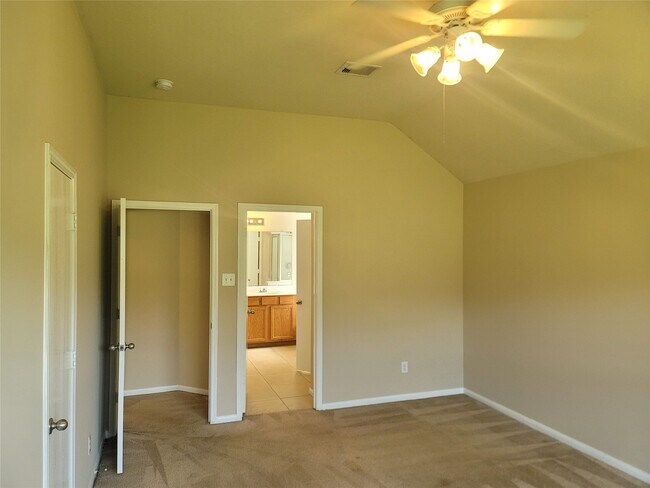 Building Photo - 1010 Hannah Falls Ln