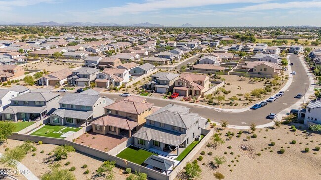 Building Photo - 5654 N 88th Ln