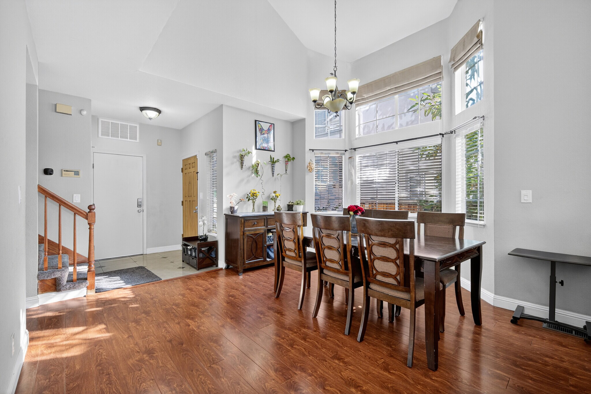 Building Photo - 151 Buck Ct