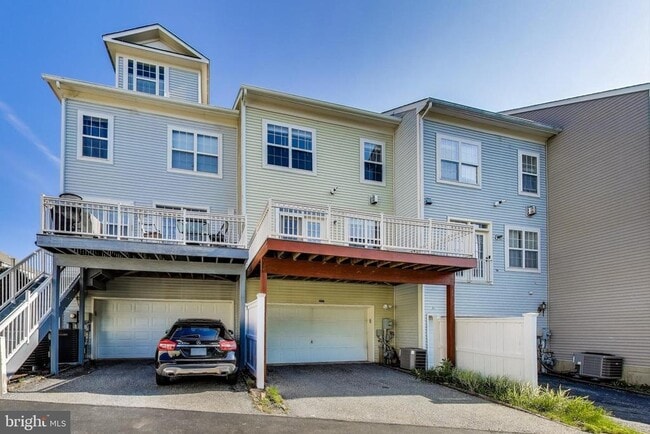 Building Photo - 12804 Short Hills Dr