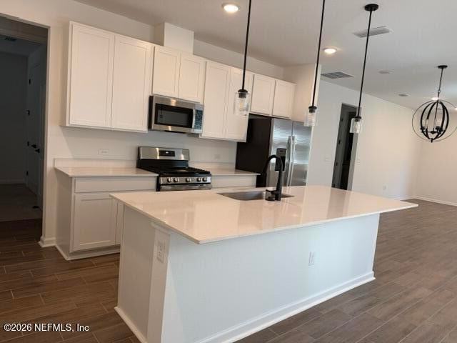 Building Photo - 915 Cedar Slough Dr