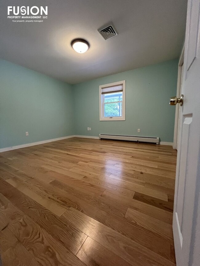 Building Photo - Beautiful Mountain Crest Home for Rent in Williston, Vermont