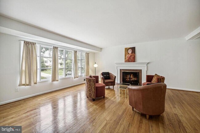 Primary Photo - 7009 Capitol View Dr