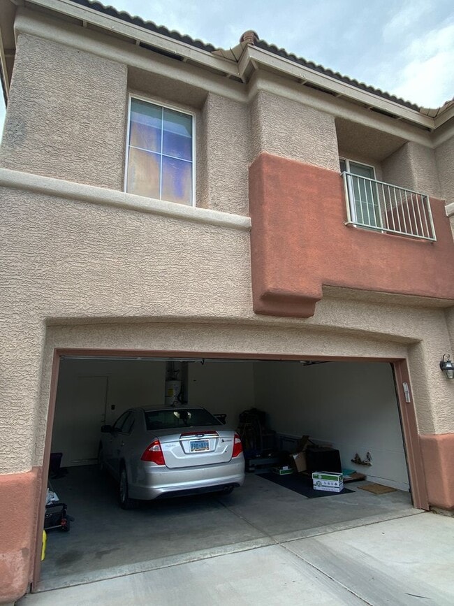 Building Photo - *COMING SOON* LAS VEGAS TWO STORY HOME WITH  4 BEDROOMS!!