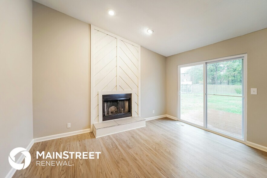 Building Photo - 10603 Turf Ct