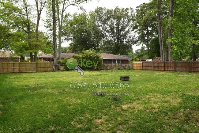 Building Photo - 1310 Sparrow Rd