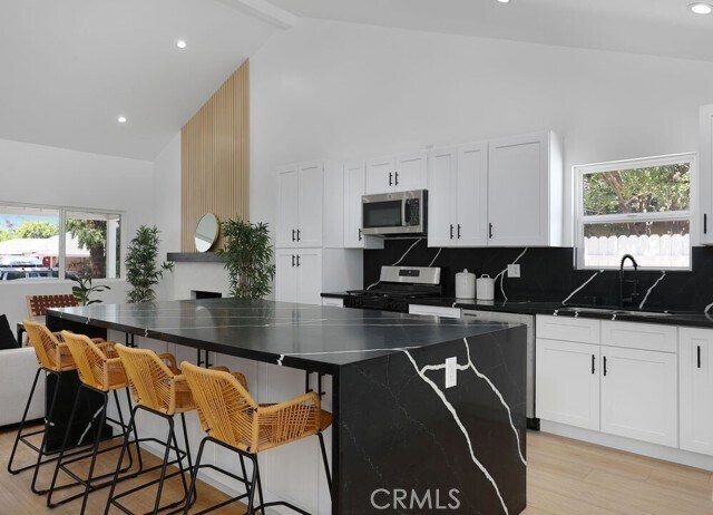 Building Photo - 22054 Avenue San Luis