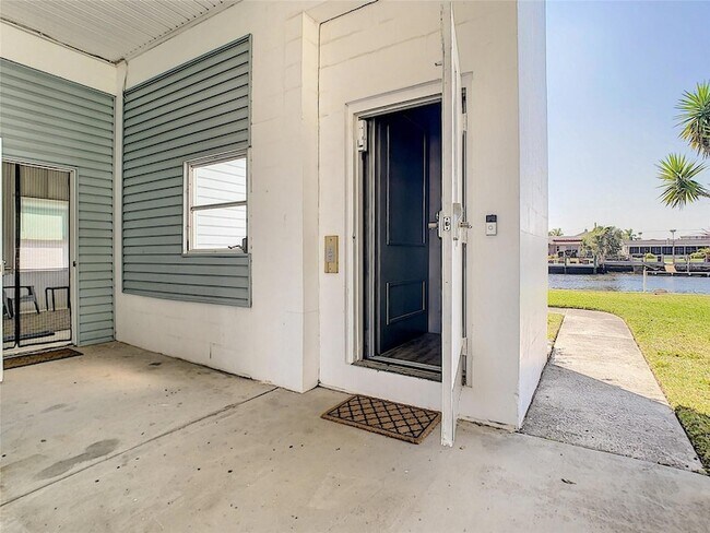 Building Photo - 3272 Minnow Creek Dr