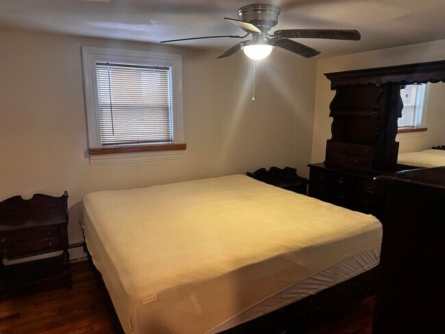 Building Photo - 1109 Arctic Ave