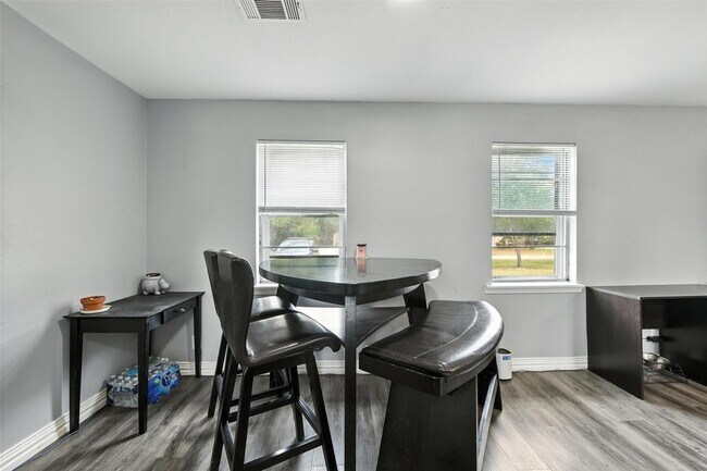 Building Photo - 2020 Audra Ln