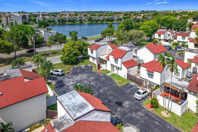 Building Photo - 693 NW 102 Pl