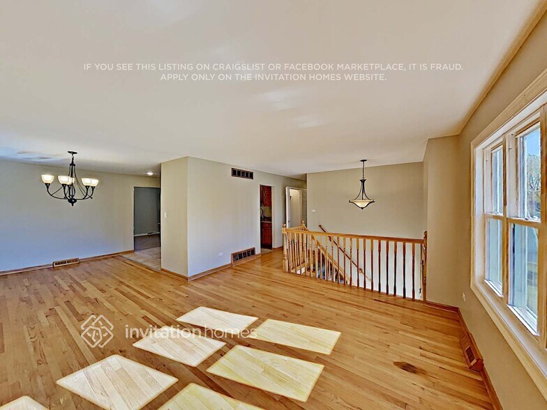 Building Photo - 13601 Cherry Ln