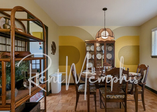 Building Photo - 1607 Forest Ave