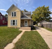 Building Photo - 1050 Bluff St