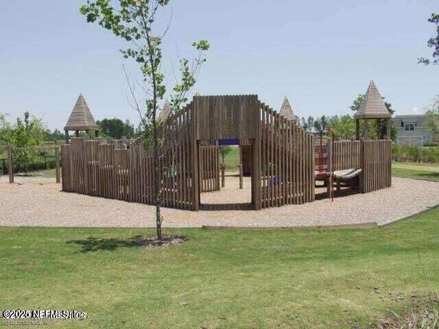 Building Photo - 1761 Highland View Dr