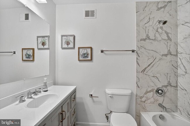 Building Photo - 1179 Ballantrae Ln