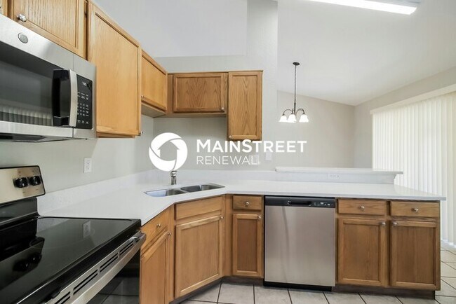 Building Photo - 3 Bedroom Pet-Friendly Home in MINNEOLA, FL with Main Street Renewal