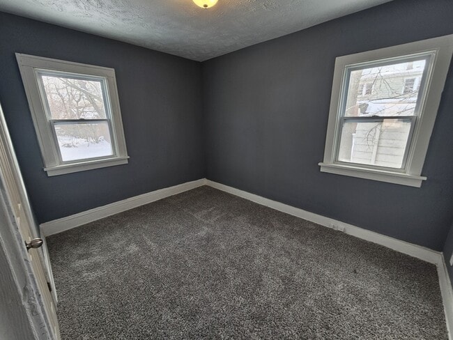 Building Photo - 1149 E 177th St