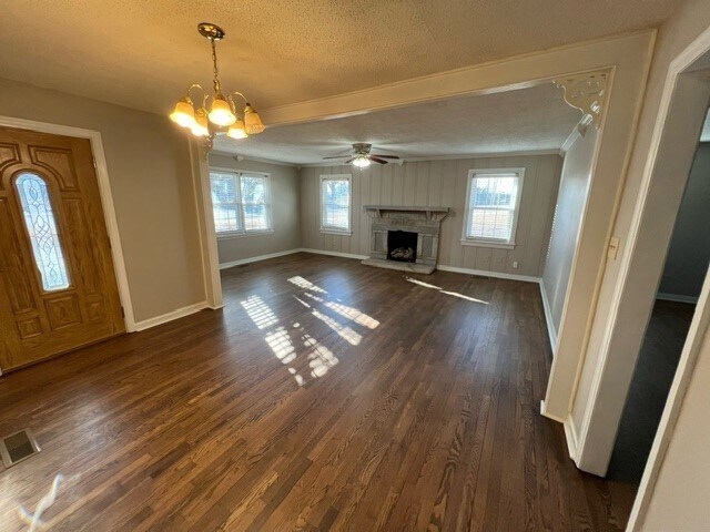 Building Photo - 4890 Highway 157