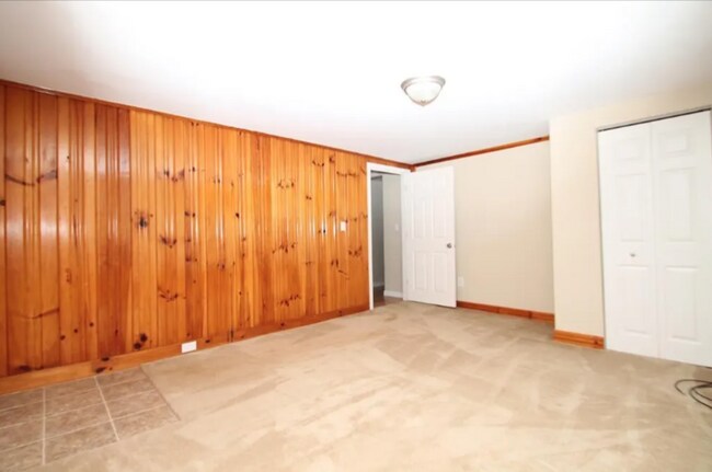 Building Photo - 3 BEDROOM HOME IN SENECA SC FOR RENT