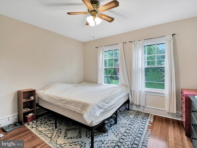 Building Photo - 3 Bells Mill Rd