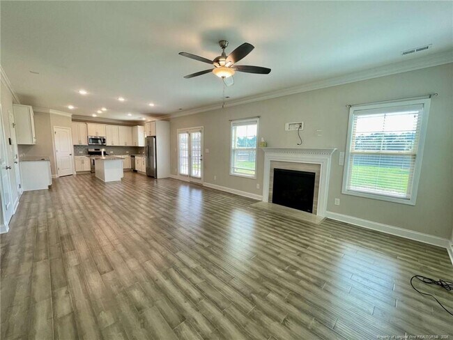 Building Photo - 5344 Debut Ave