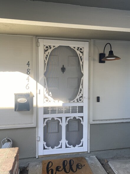 Primary Photo - 4846 Larwin Ave