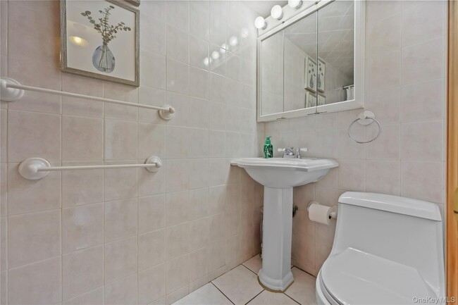 Building Photo - 29 Brookridge Ave