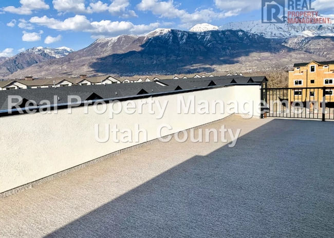 Building Photo - 367 S 610 E
