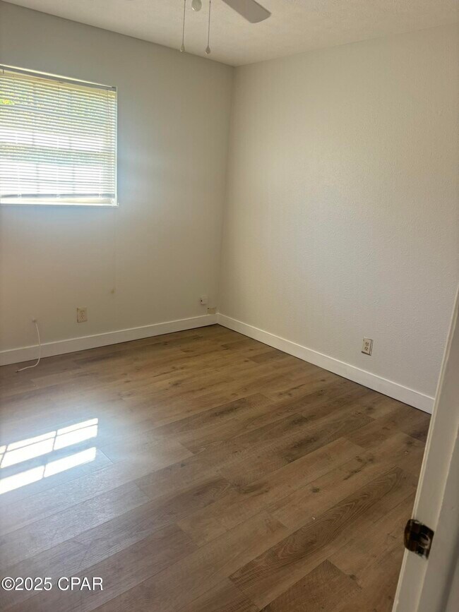 Building Photo - 265 N Charlene Dr