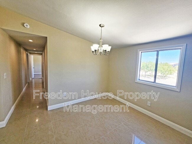 Building Photo - 1830 Casey Rd