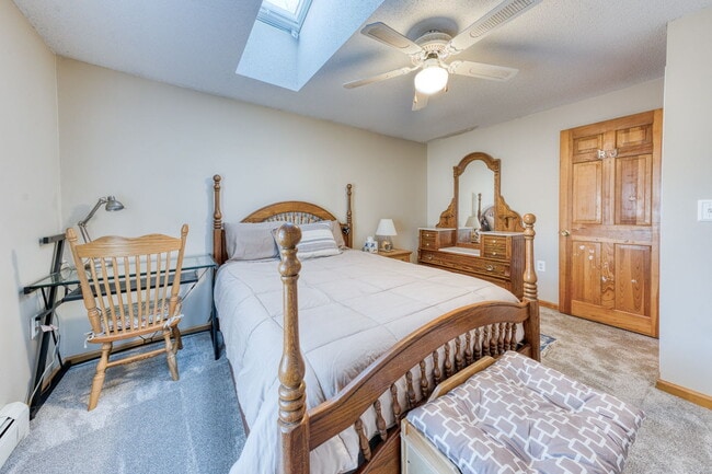 Building Photo - 51 Devaux Rd