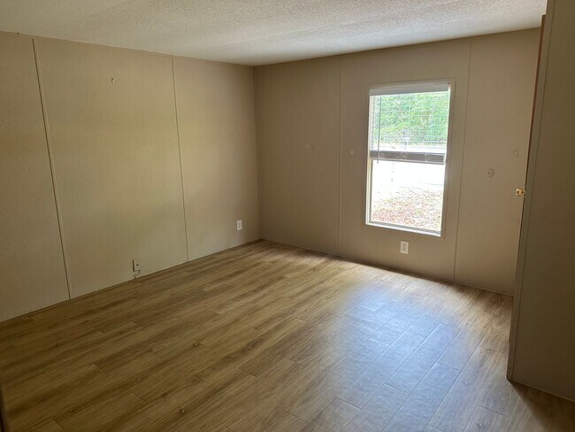 Building Photo - 7805 W Fern Pl