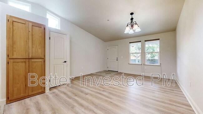 Building Photo - 14636 Jomark Ln