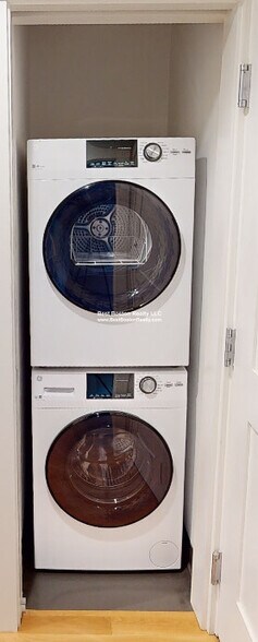 Building Photo - 208-210 Banks St. Unit 2