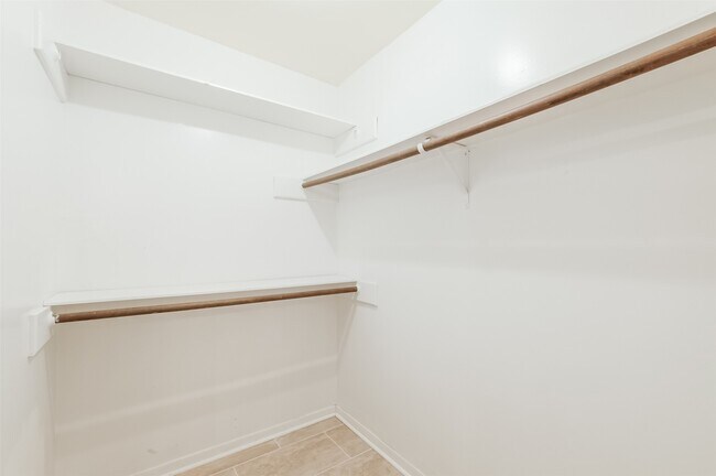 Building Photo - 514 Shady Dale Dr