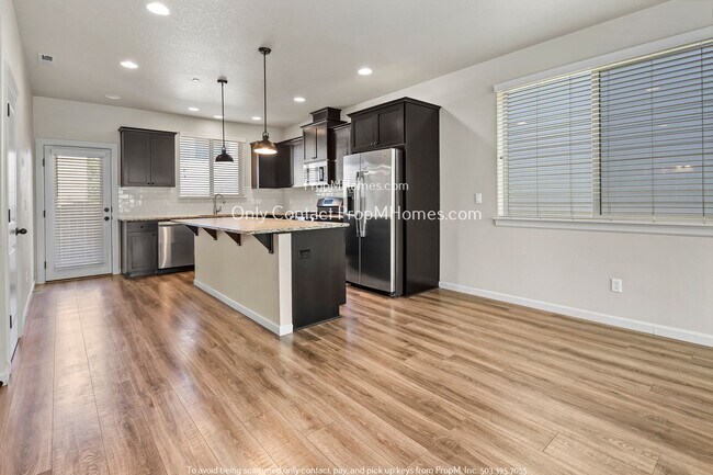 Building Photo - Beautiful Villebois Home - 3 Bedrooms + Bonus Room!