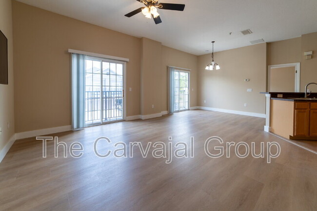 Building Photo - 6646 S Goldenrod Rd